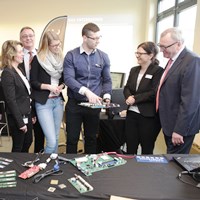 Holzarbeiten auf der BIM