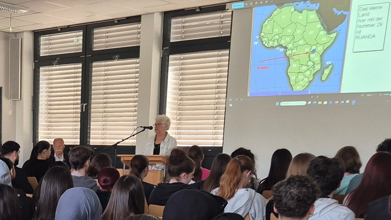 Kick-Off-Veranstaltung Ruanda-Spendenlauf Vortrag
